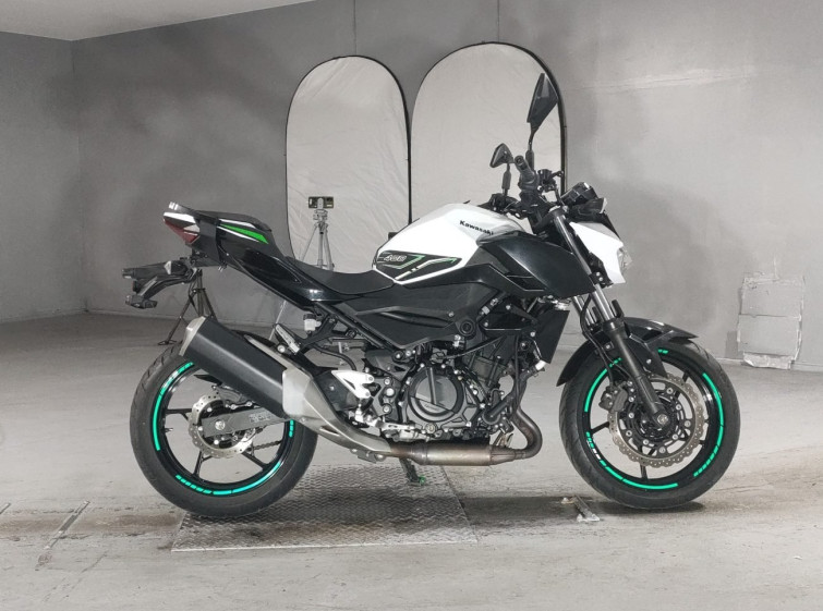 Мотоцикл Kawasaki Z400 з пробігом 22064 km