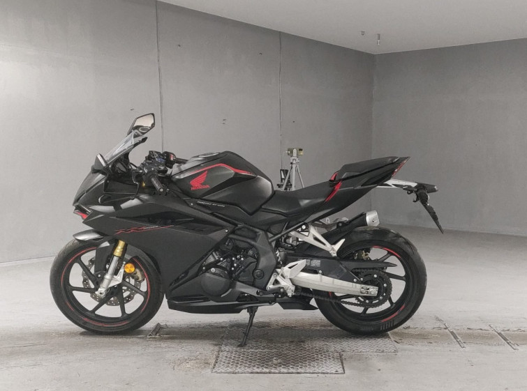 Мотоцикл Honda CBR250RR з пробігом 21168 km