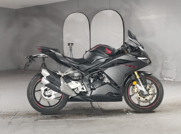 Мотоцикл Honda CBR250RR з пробігом 21168 km