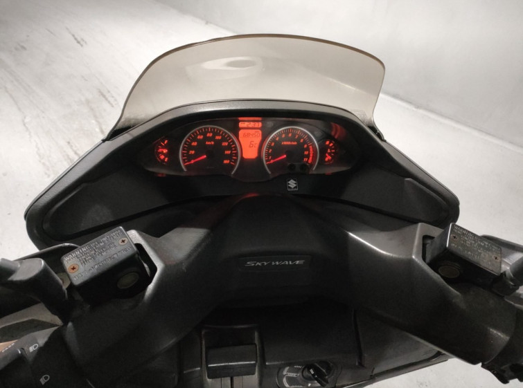 Мотоцикл Suzuki SKYWAVE 250 з пробігом 68450 km