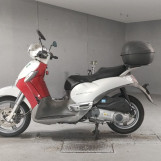 Мотоцикл Aprilia SCARABEO250