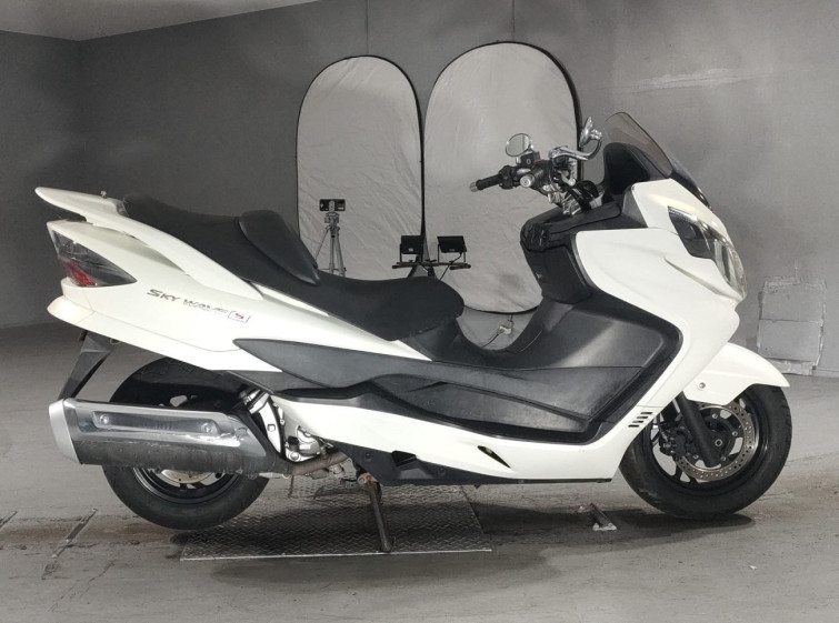 Мотоцикл Suzuki SKYWAVE 250 з пробігом 30200 km