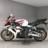 Мотоцикл Honda CBR1000RR з пробігом 9480 km