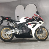 Мотоцикл Honda CBR1000RR з пробігом 9480 km