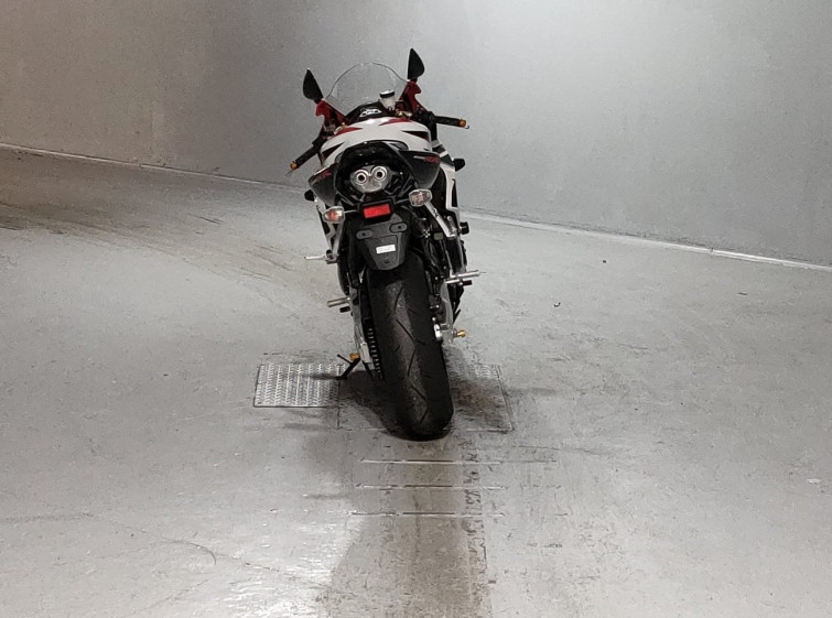 Мотоцикл Honda CBR1000RR з пробігом 9480 km