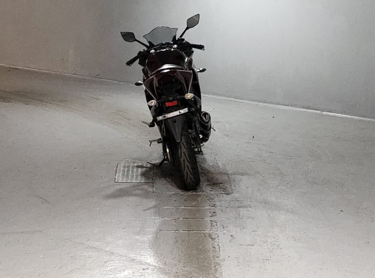 Мотоцикл Yamaha YZF-R25 з пробігом 22354 km