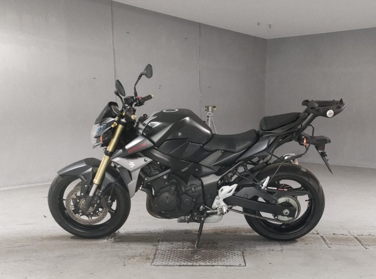 Мотоцикл Suzuki GSR750 з пробігом 24157 km