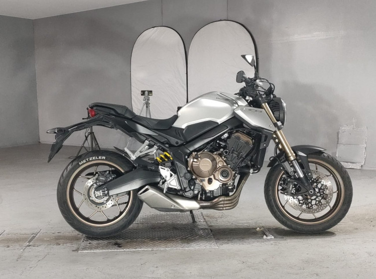 Мотоцикл Honda CB650R з пробігом 14679 km