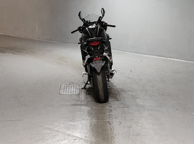 Мотоцикл Honda CBR650R з пробігом 5008 km