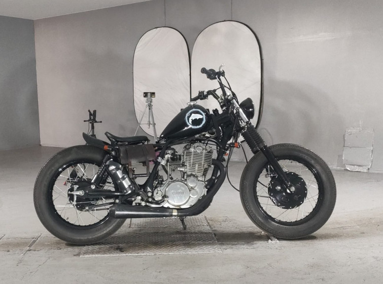 Мотоцикл Yamaha SR400 з пробігом 536 km