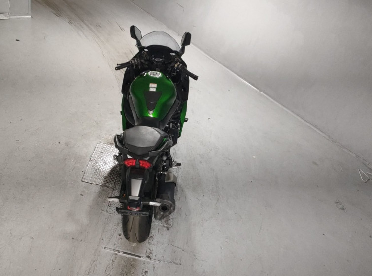Мотоцикл Kawasaki NINJA H2 SX с пробегом 9079 km