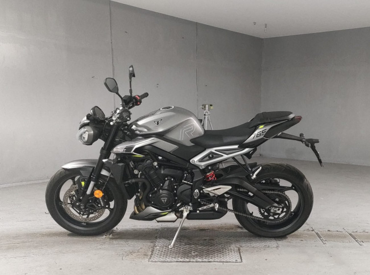 Мотоцикл Triumph STREET TRIPLE R з пробігом 5927 km