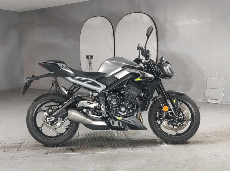 Мотоцикл Triumph STREET TRIPLE R з пробігом 5927 km