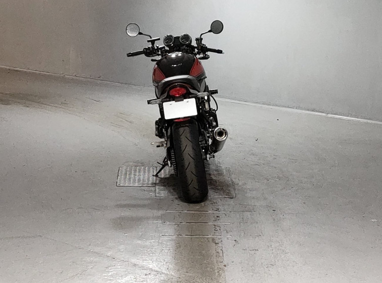 Мотоцикл Kawasaki Z900RS з пробігом 7096 km