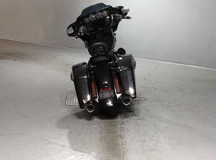 Мотоцикл HD STREET GLIDE FLHXSE1920 CVO з пробігом 1792 km