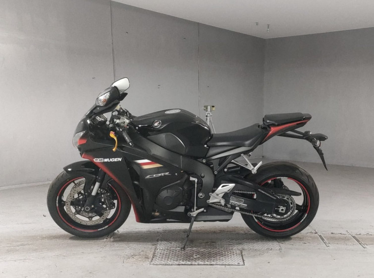 Мотоцикл Honda CBR1000RR с пробегом 31144 km