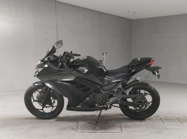 Мотоцикл Kawasaki NINJA250 з пробігом 21082 km