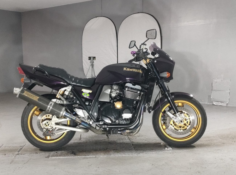 Мотоцикл Kawasaki ZRX1100 з пробігом 8988 km