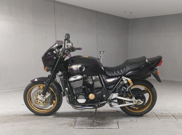 Мотоцикл Kawasaki ZRX1100 з пробігом 8988 km