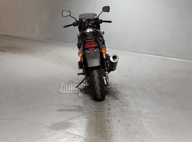 Мотоцикл Kawasaki ZRX1100 з пробігом 8988 km