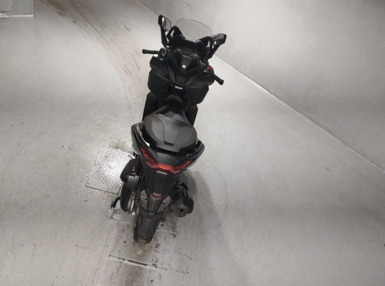 Мотоцикл Honda FORZA з пробігом 7283 km