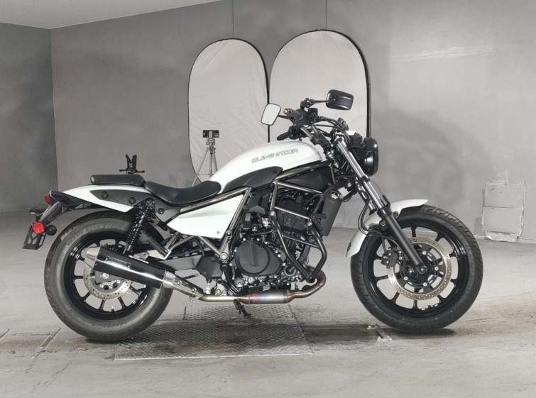 Мотоцикл Kawasaki ELIMINATOR 400 з пробігом 2635 km