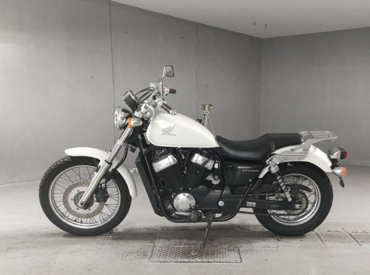 Мотоцикл Honda SHADOW750 RS з пробігом 14967 km
