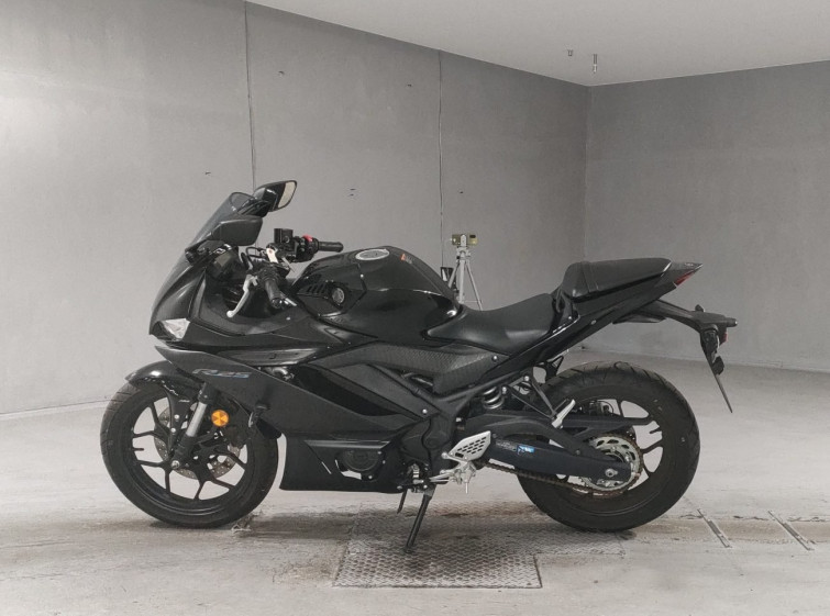 Мотоцикл Yamaha YZF-R25 с пробегом 4123 km