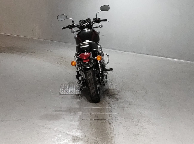 Мотоцикл Kawasaki W800 з пробігом 3767 km