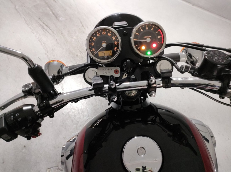 Мотоцикл Kawasaki W800 з пробігом 3767 km