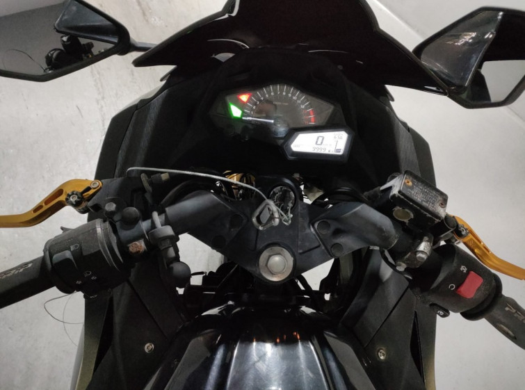 Мотоцикл Kawasaki NINJA250 с пробегом 9999 km