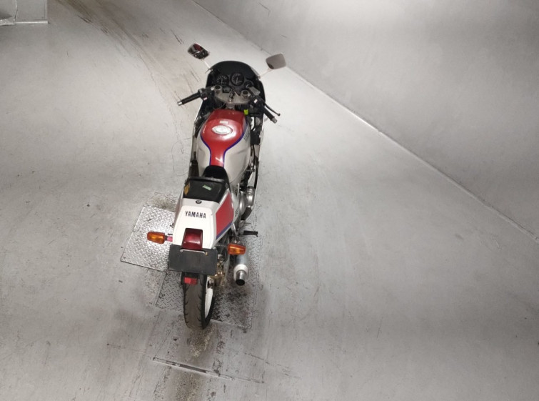 Мотоцикл Yamaha FZR250 с пробегом 26071 km