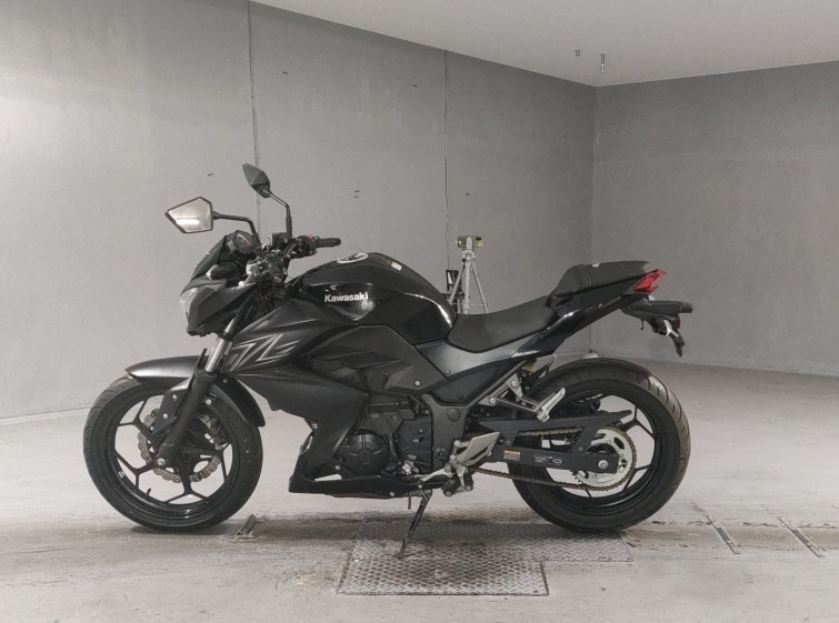 Мотоцикл Kawasaki Z250 з пробігом 1667 km