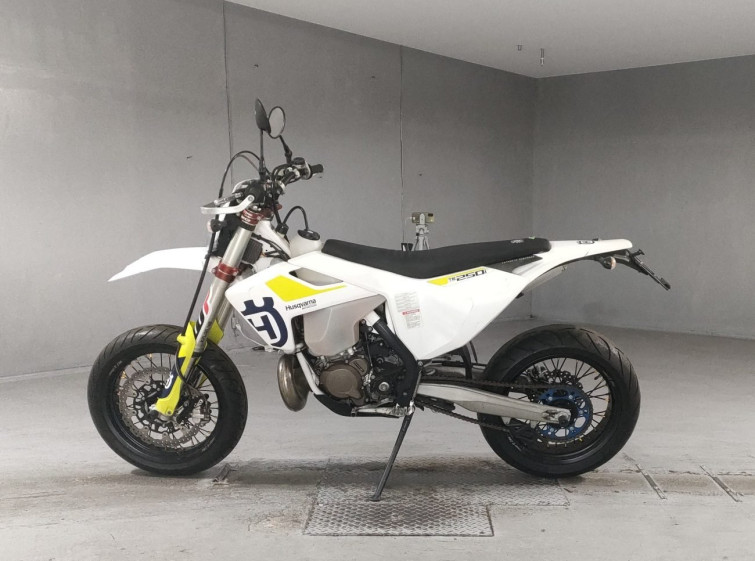 Мотоцикл Husqvarna TE250I з пробігом 2073 km