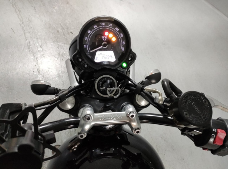 Мотоцикл Triumph speed twin 900 з пробігом 14297 km