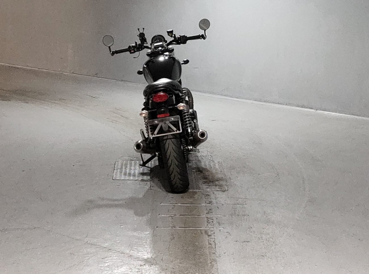 Мотоцикл Triumph speed twin 900 з пробігом 14297 km