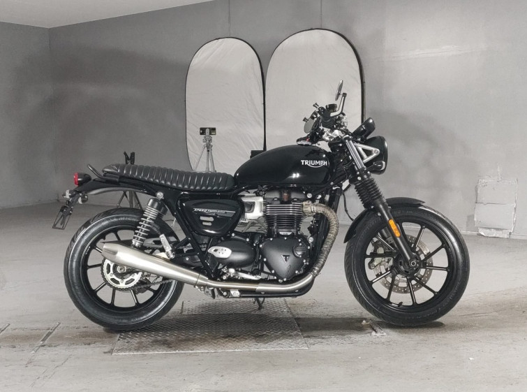 Мотоцикл Triumph speed twin 900 з пробігом 14297 km