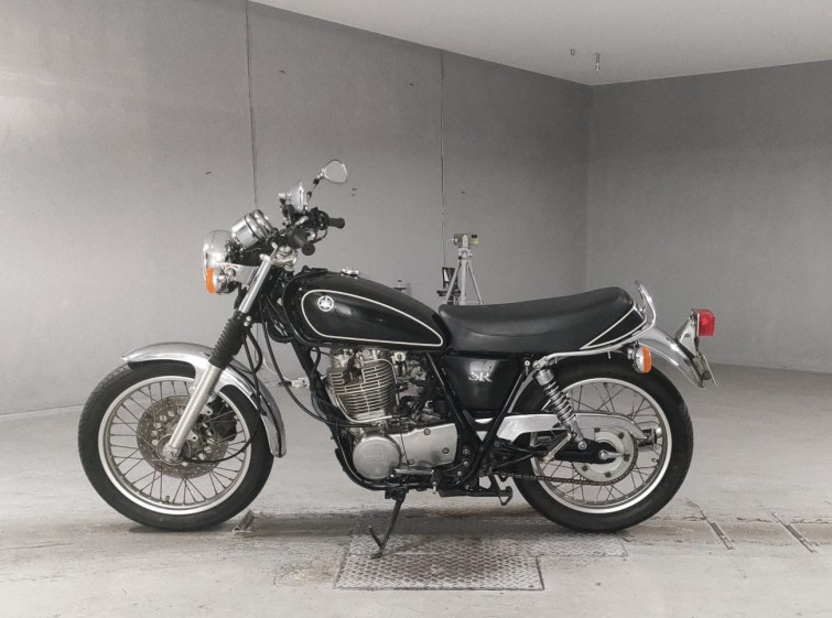 Мотоцикл Yamaha SR400 с пробегом 39928 km