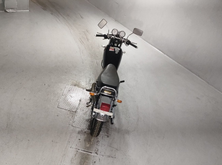 Мотоцикл Yamaha SR400 з пробігом 11787 km