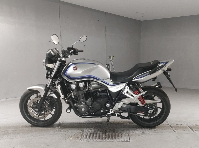 Мотоцикл Honda CB1300SF з пробігом 7207 km