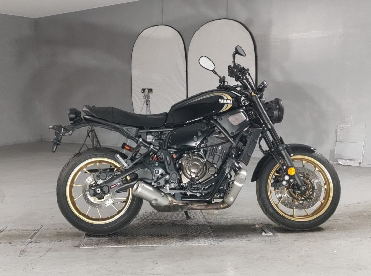 Мотоцикл Yamaha XSR700 с пробегом 8655 km