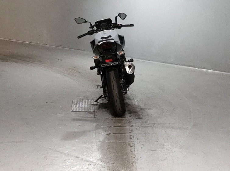Мотоцикл Kawasaki Z400 з пробігом 6269 km