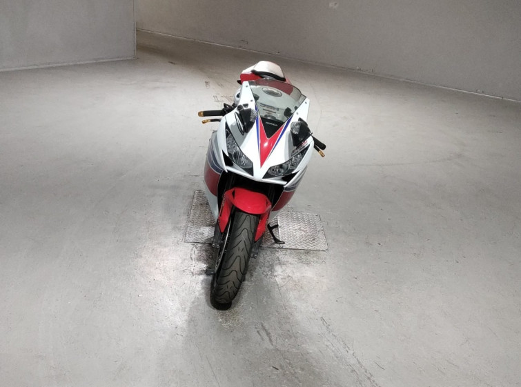 Мотоцикл Honda CBR1000RR з пробігом 50776 km