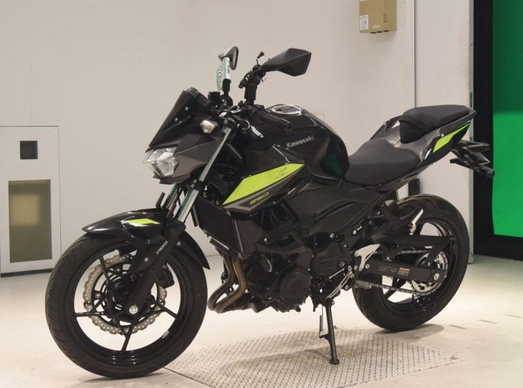 Мотоцикл Kawasaki Z250 з пробігом 64 km