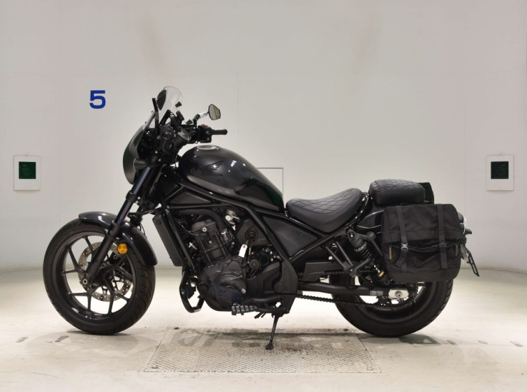 Мотоцикл Honda REBEL CMX1100DCT з пробігом 2438 km