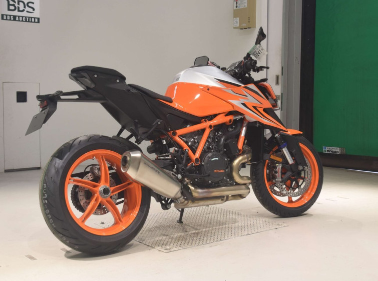 Мотоцикл KTM 1290 SUPERDUKE R з пробігом 1 km