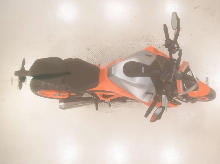 Мотоцикл KTM 1290 SUPERDUKE R з пробігом 1 km