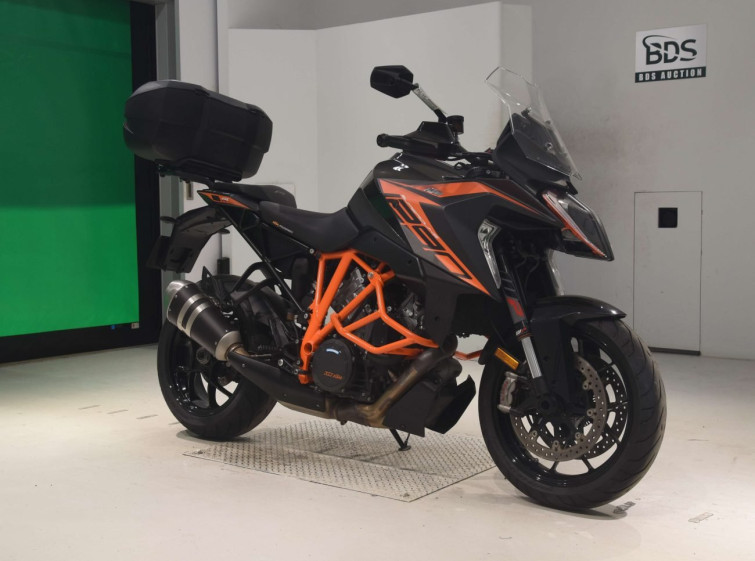 Мотоцикл KTM 1290 SUPERDUKE GT с пробегом 14926 km