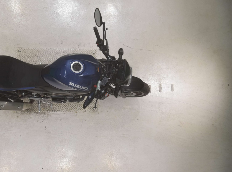 Мотоцикл Suzuki SV650 с пробегом 11950 km