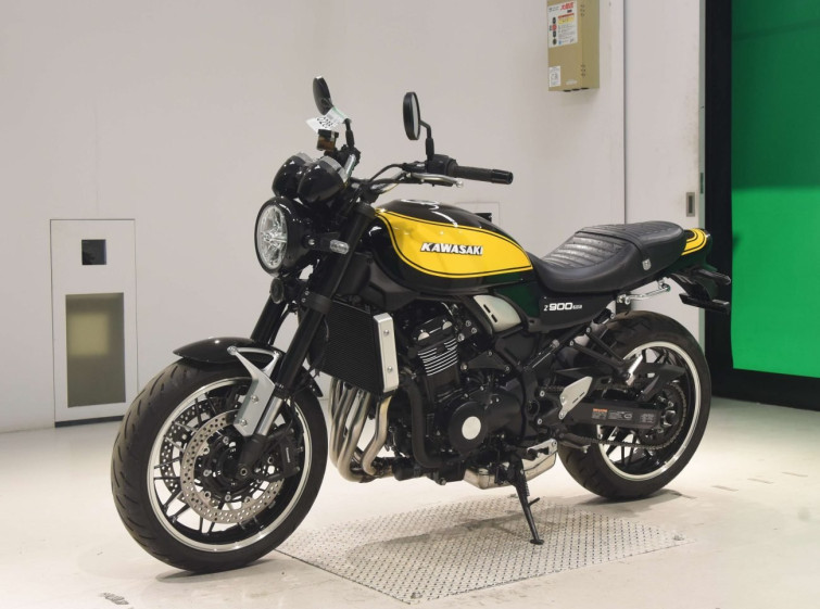 Мотоцикл Kawasaki Z900RS с пробегом 4291 km